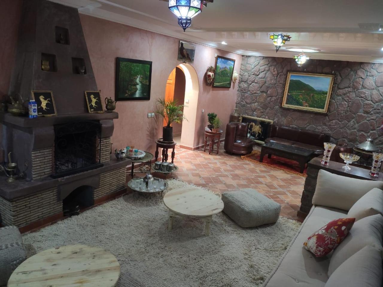 Auberge Laurier Rose Урика Екстериор снимка